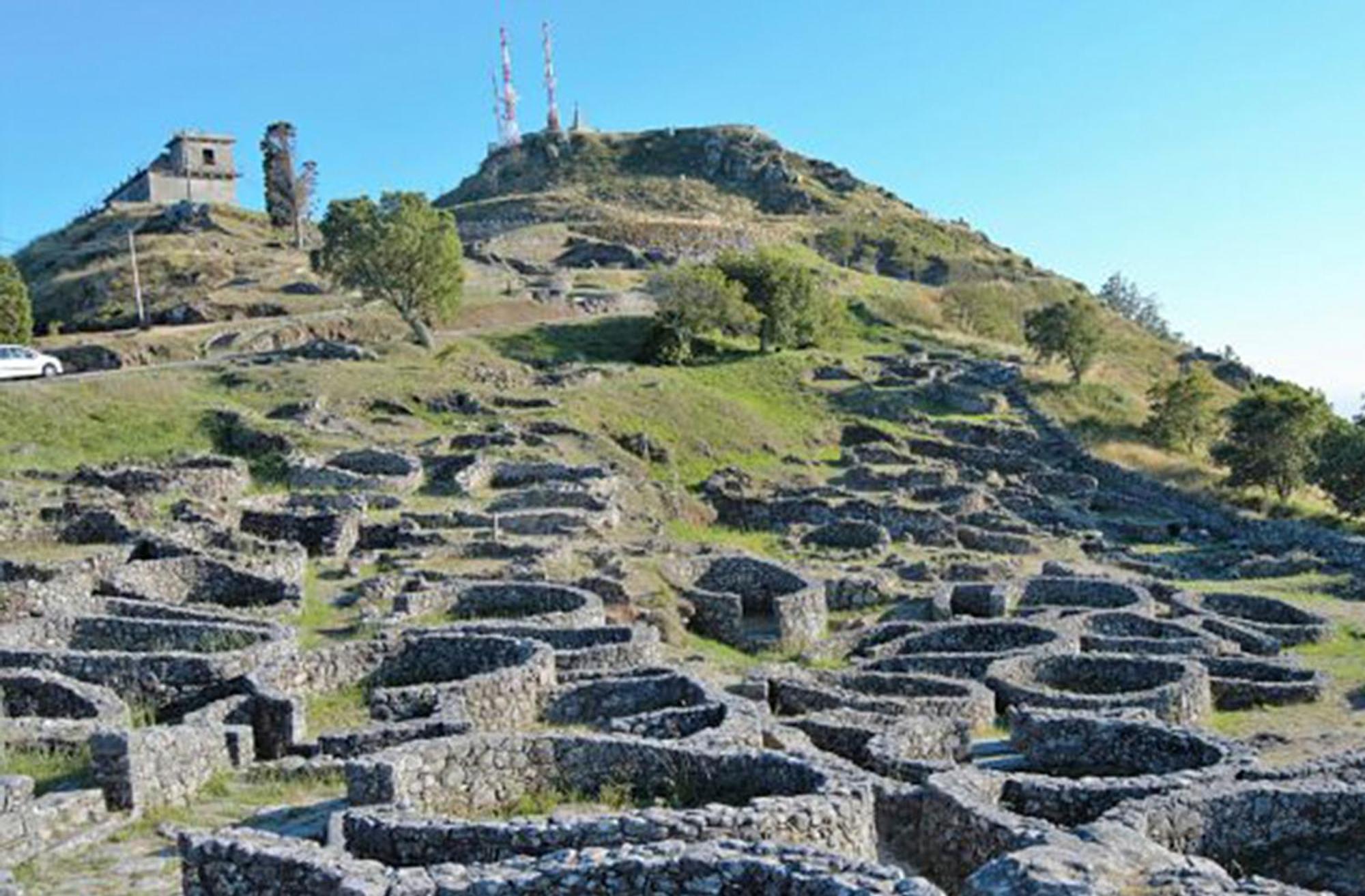 A Las Faldas Del Tecla A Guarda Exterior foto